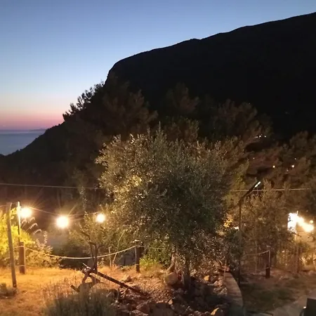 Alojamento de Acomodação e Pequeno-almoço Da Maria Teresa - 3*