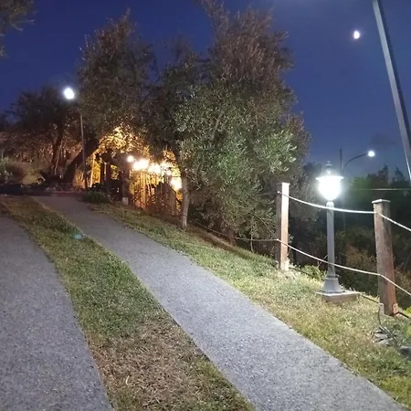 Alojamento de Acomodação e Pequeno-almoço Da Maria Teresa - 3*